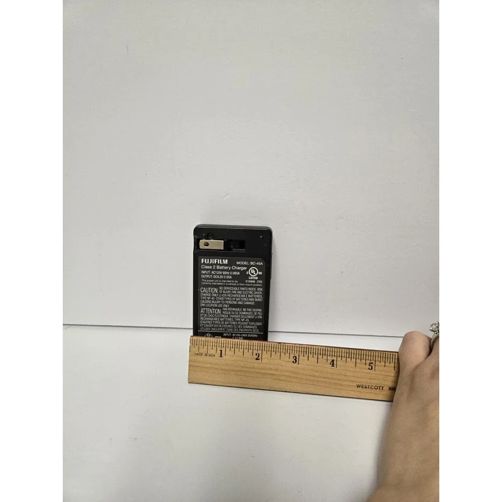 Fujifilm BC-45A Digital Camera Battery Charger Wall Charger Original OEM